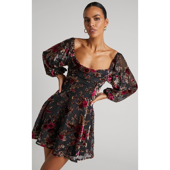 showpo Dresses & Skirts - Showpo. Dress Corset Floral Off Shoulder or On Black Velvet Mini Size 6